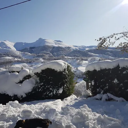 Avec Vue Panoramique Sur Le Plomb Du Cantal